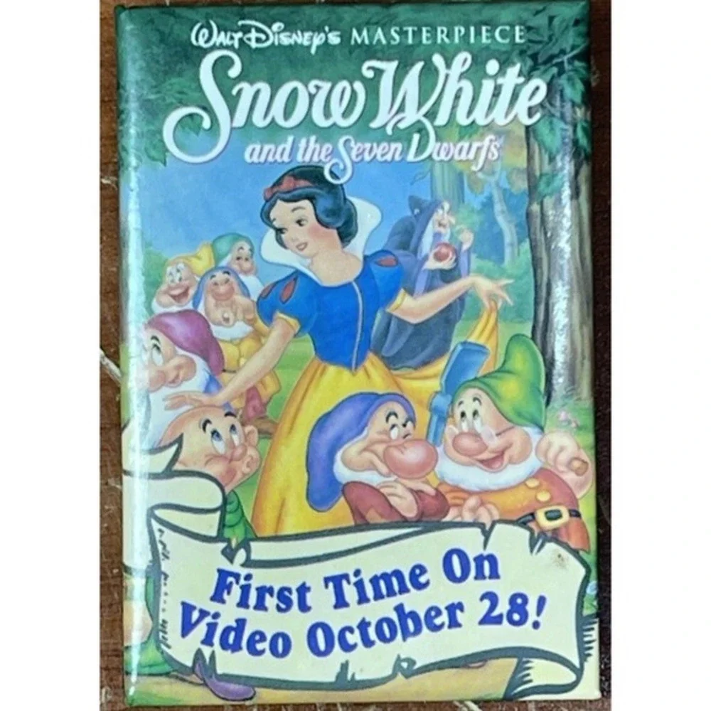 Disney vintage snow